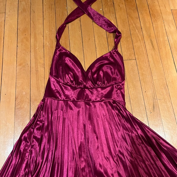 Elegant Silk Pink Halter Dress - Picture 2 of 3